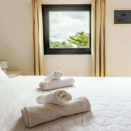 Maroulinas View Hotel apartamentowy *