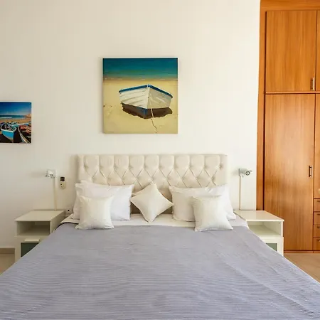 Maroulinas View * Mykonos Town