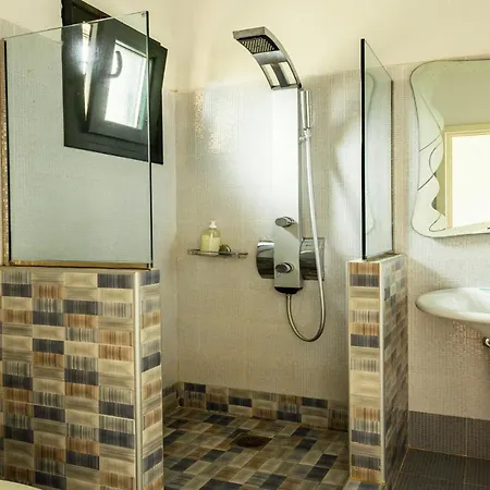 Maroulinas View מלון דירות